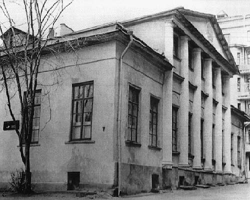  1960- .  